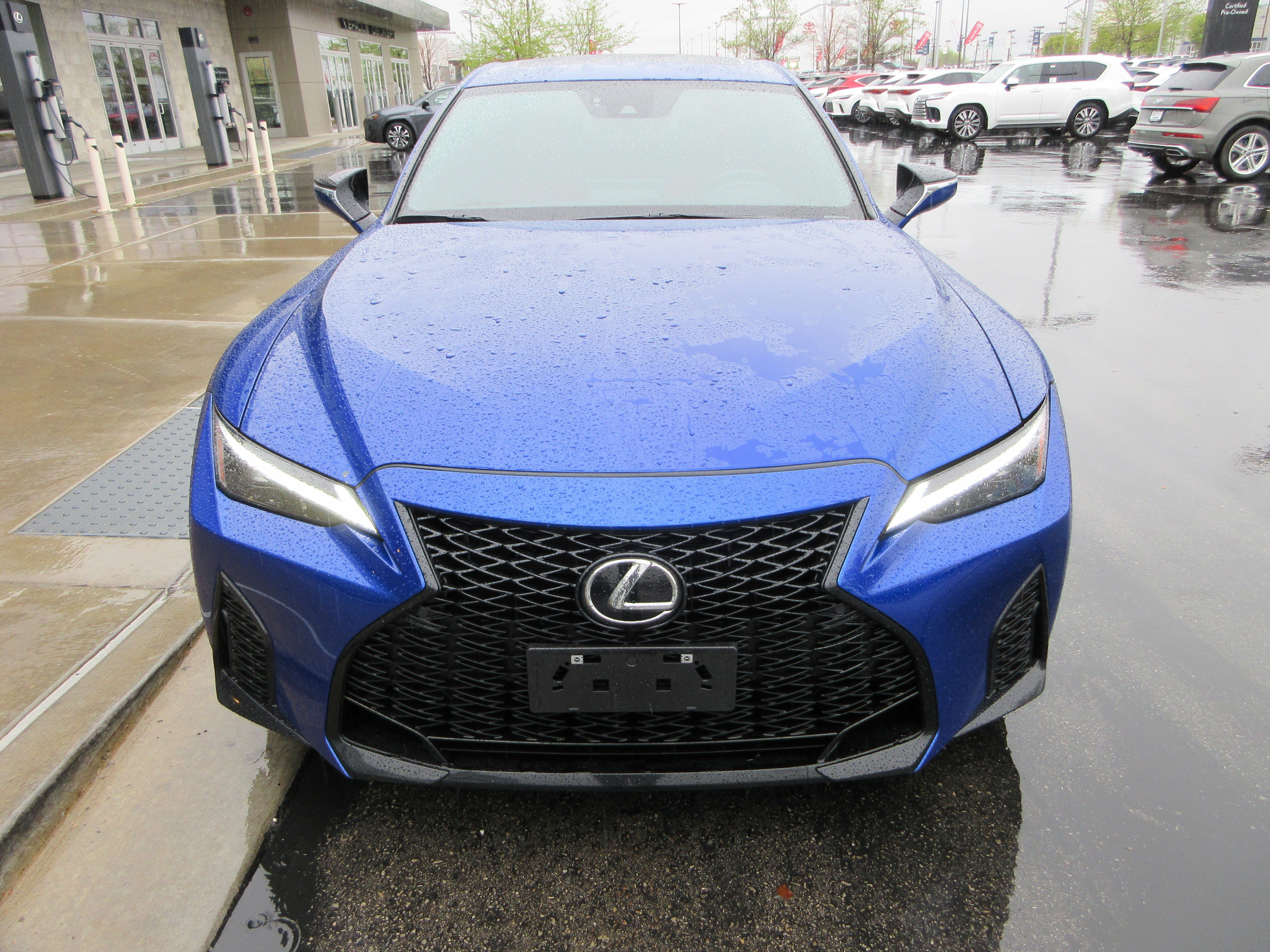 2024 Lexus IS 350 F SPORT - Photo 15