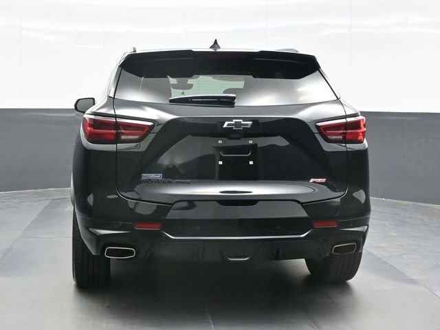 Used 2025 Black Chevrolet RS image 2