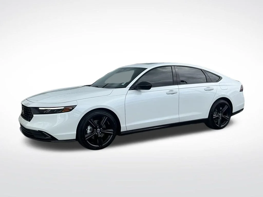 Used 2025  Honda Sport-L image 3