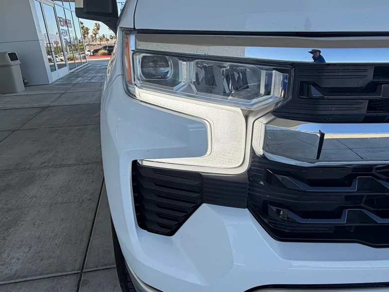 Used 2023 Summit White Chevrolet LT image 29