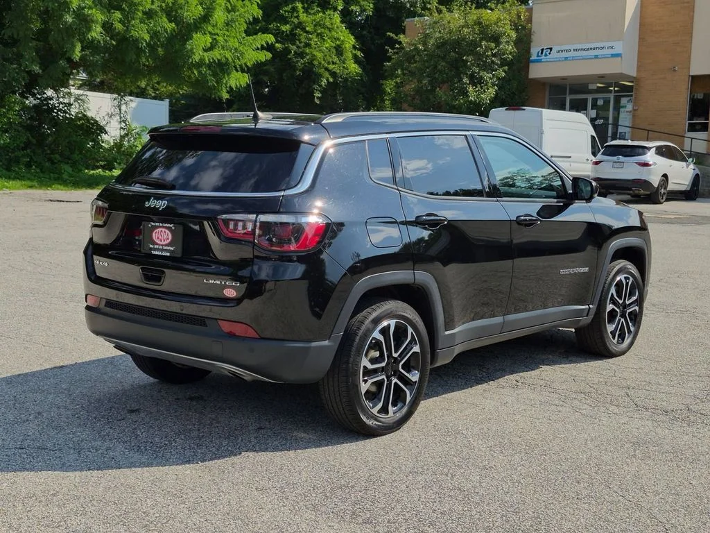 Used 2023 Black Jeep Limited image 3