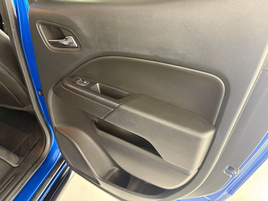 Used 2022 Blue Chevrolet ZR2 image 37