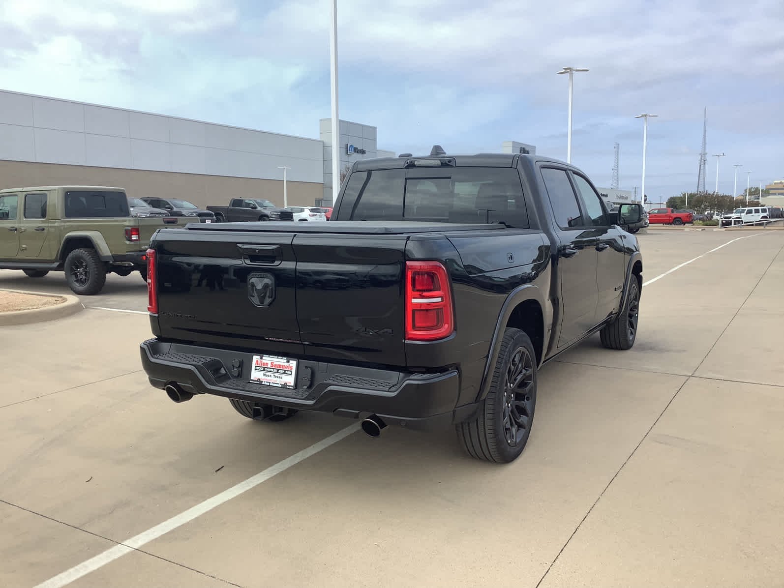 2026 RAM 1500 Limited - Photo 6