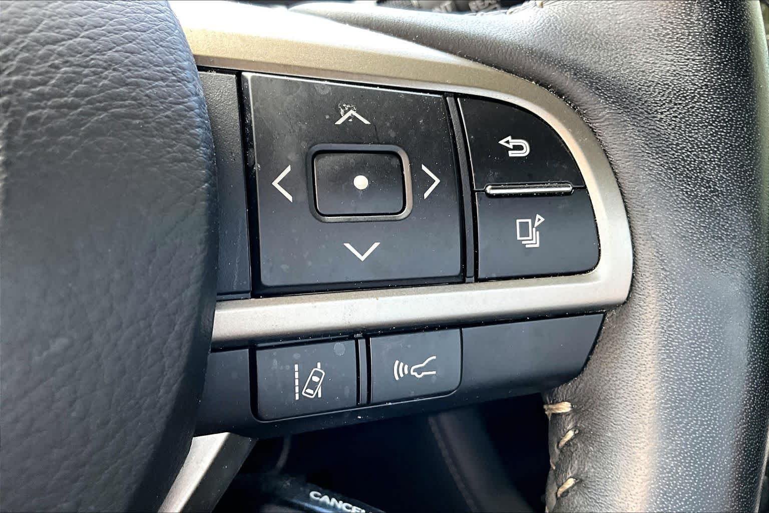 Used 2020 Atomic Silver Lexus  image 25