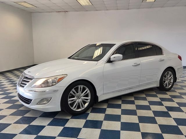 Used 2014 White Hyundai 3.8 image 3