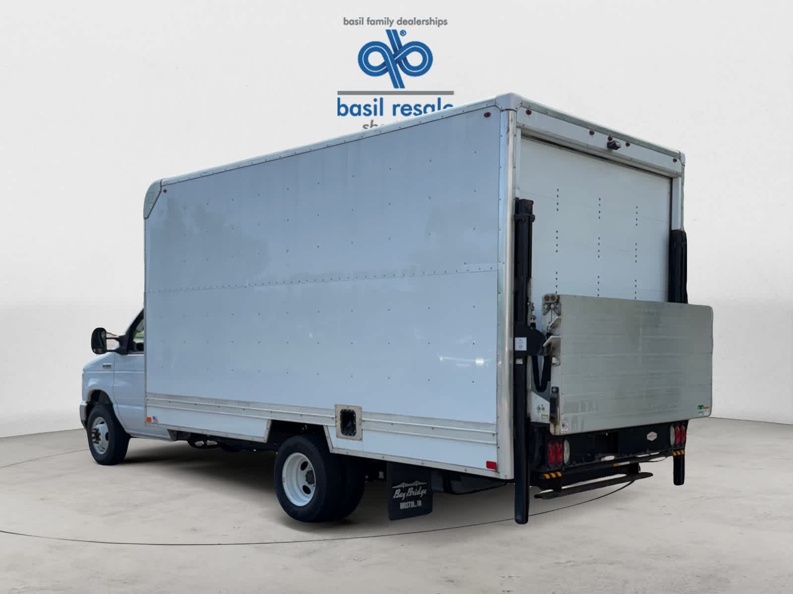 Used 2023 Oxford White Ford  image 4