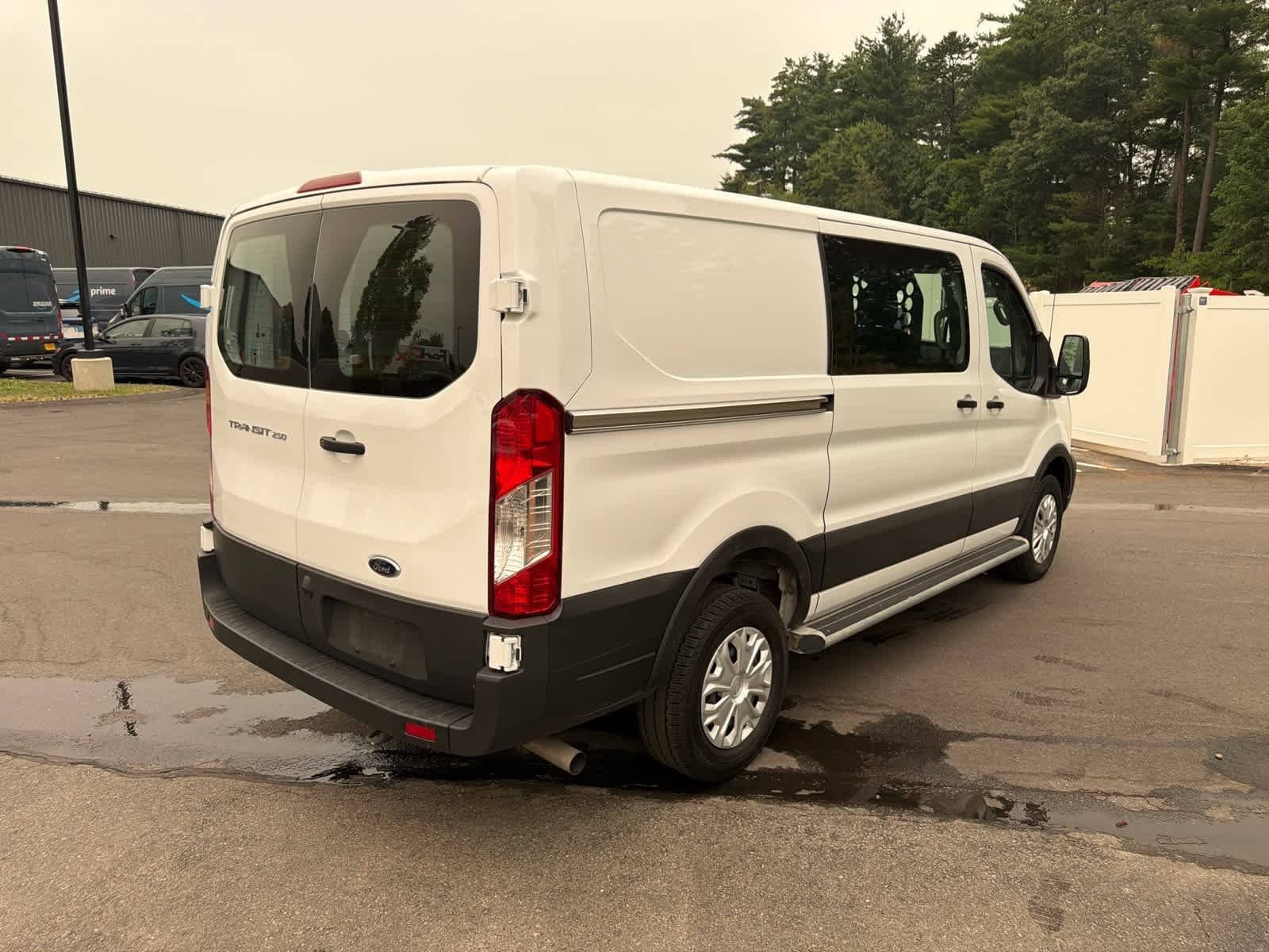 Used 2025 Oxford White Clearcoat Ford  image 6