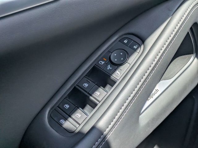 New 2027 2T RAD WHT INFINITI Sport AWD image 25