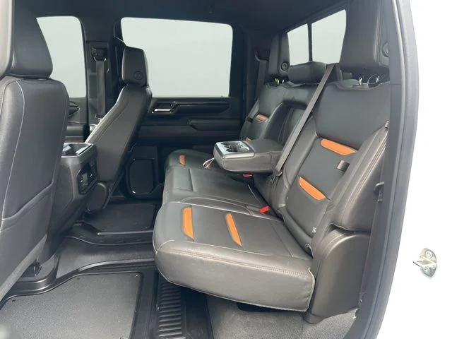 Used 2024 White GMC AT4 image 10