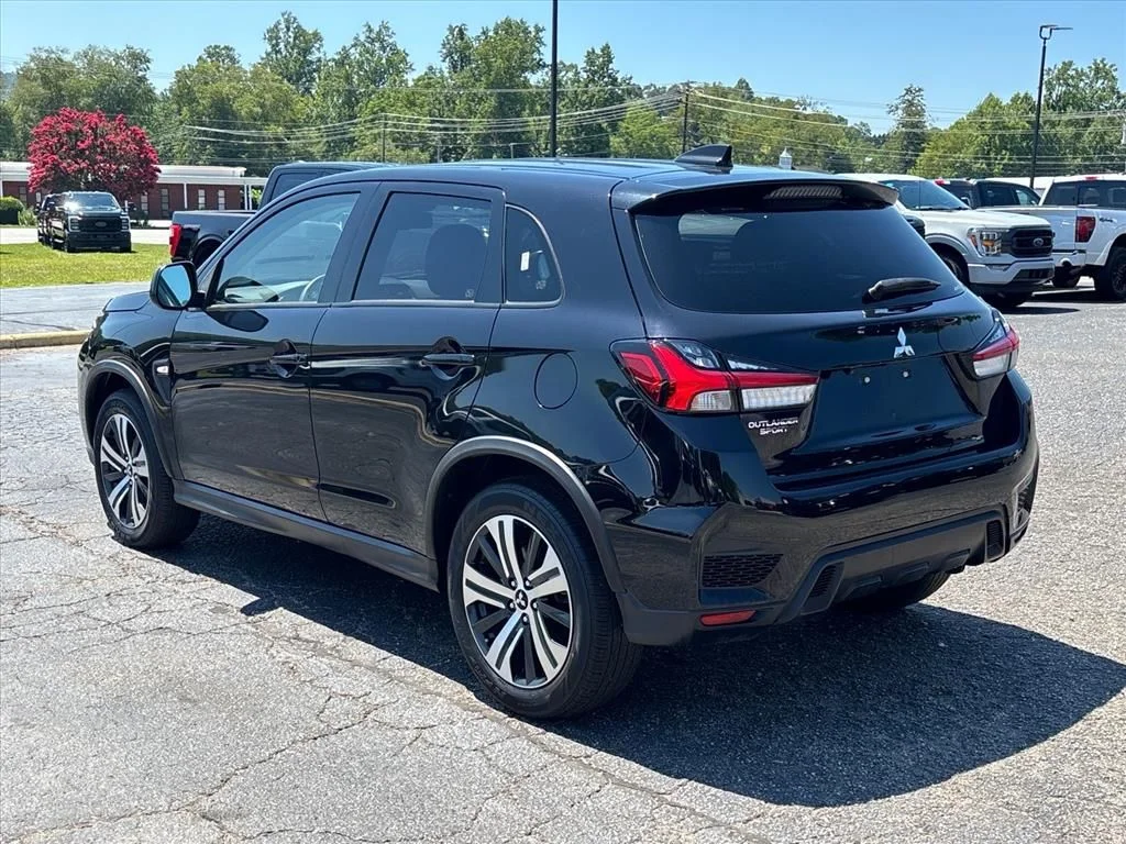 Used 2023 Black Mitsubishi 2.0 ES image 5