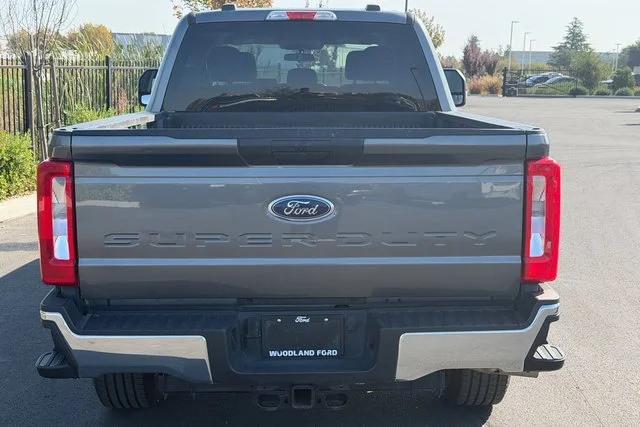 Used 2025 Gray Ford XLT image 13