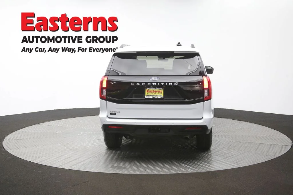Used 2025 White Ford Active image 37