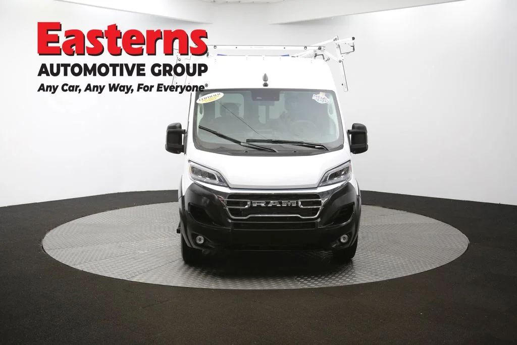 Used 2025 White Ram Base image 53