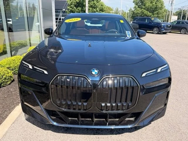Used 2025 Carbon Black Metallic BMW 740i xDrive image 2