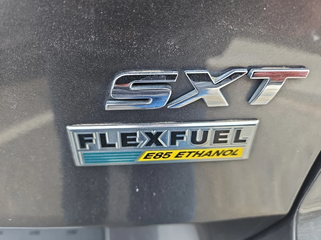 Used 2017 Granite Pearlcoat Dodge SXT image 28