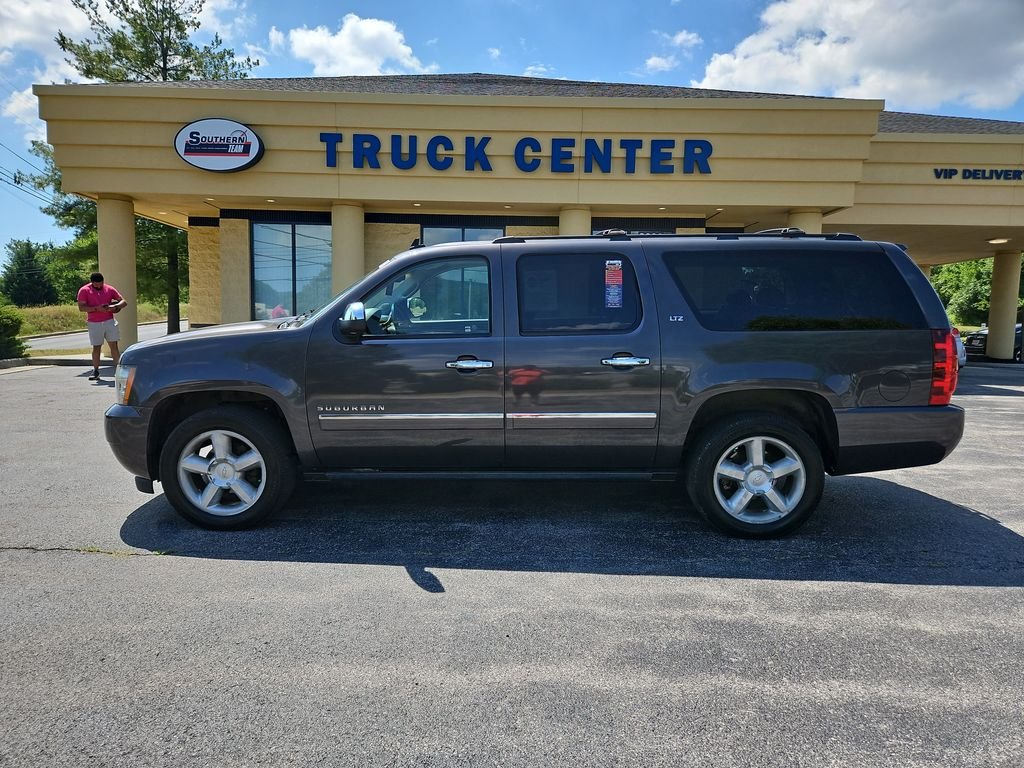 Used 2010 Chevrolet Suburban LTZ with VIN 1GNUKKE33AR182081 for sale in Roanoke, VA
