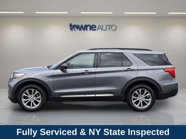 Used 2023 Gray Ford XLT image 2