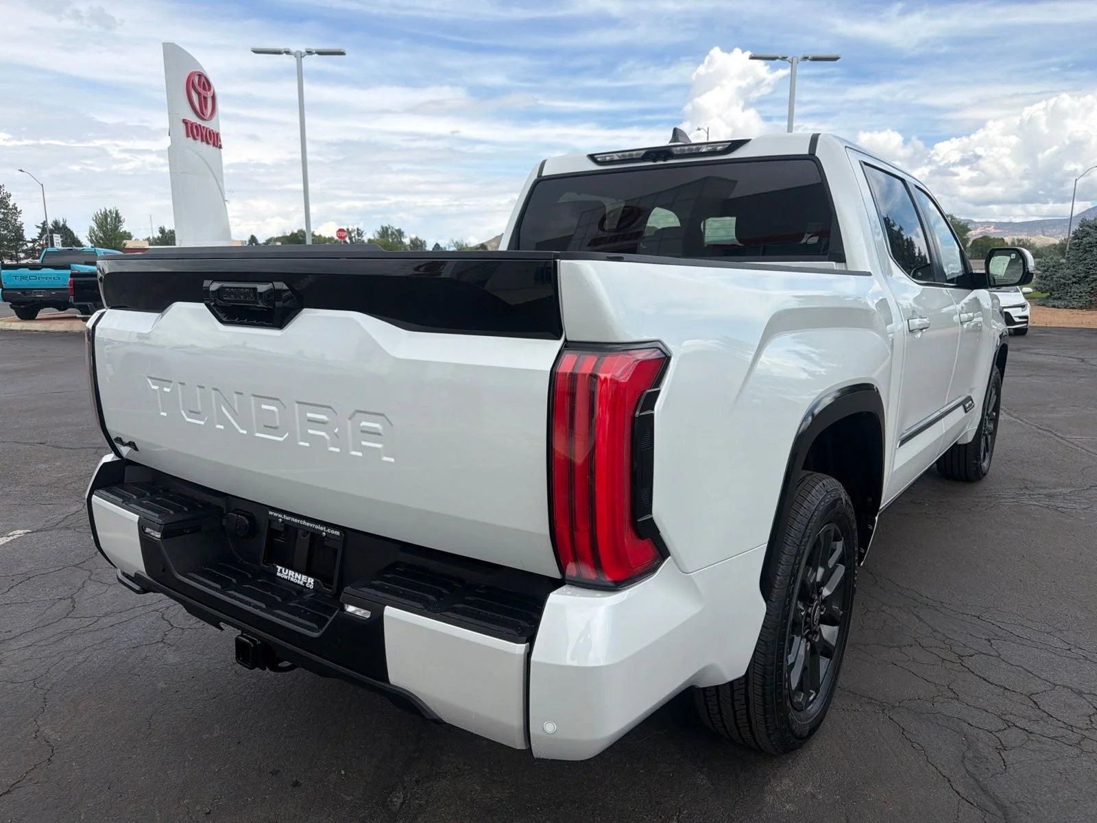 New 2026 Wind Chill Pearl Toyota Platinum image 7