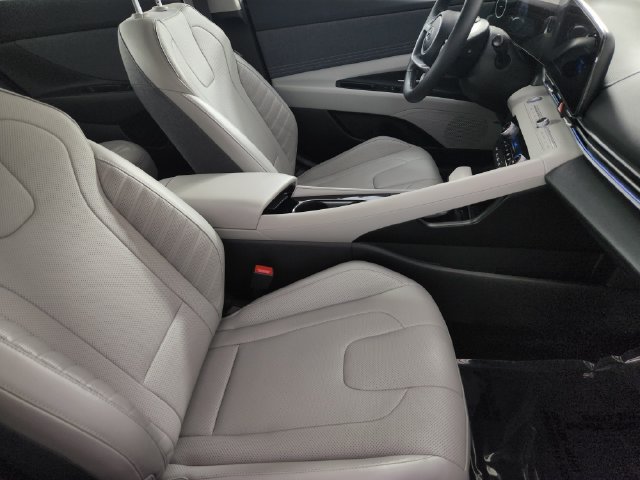 2023 Hyundai Elantra Limited - Photo 14