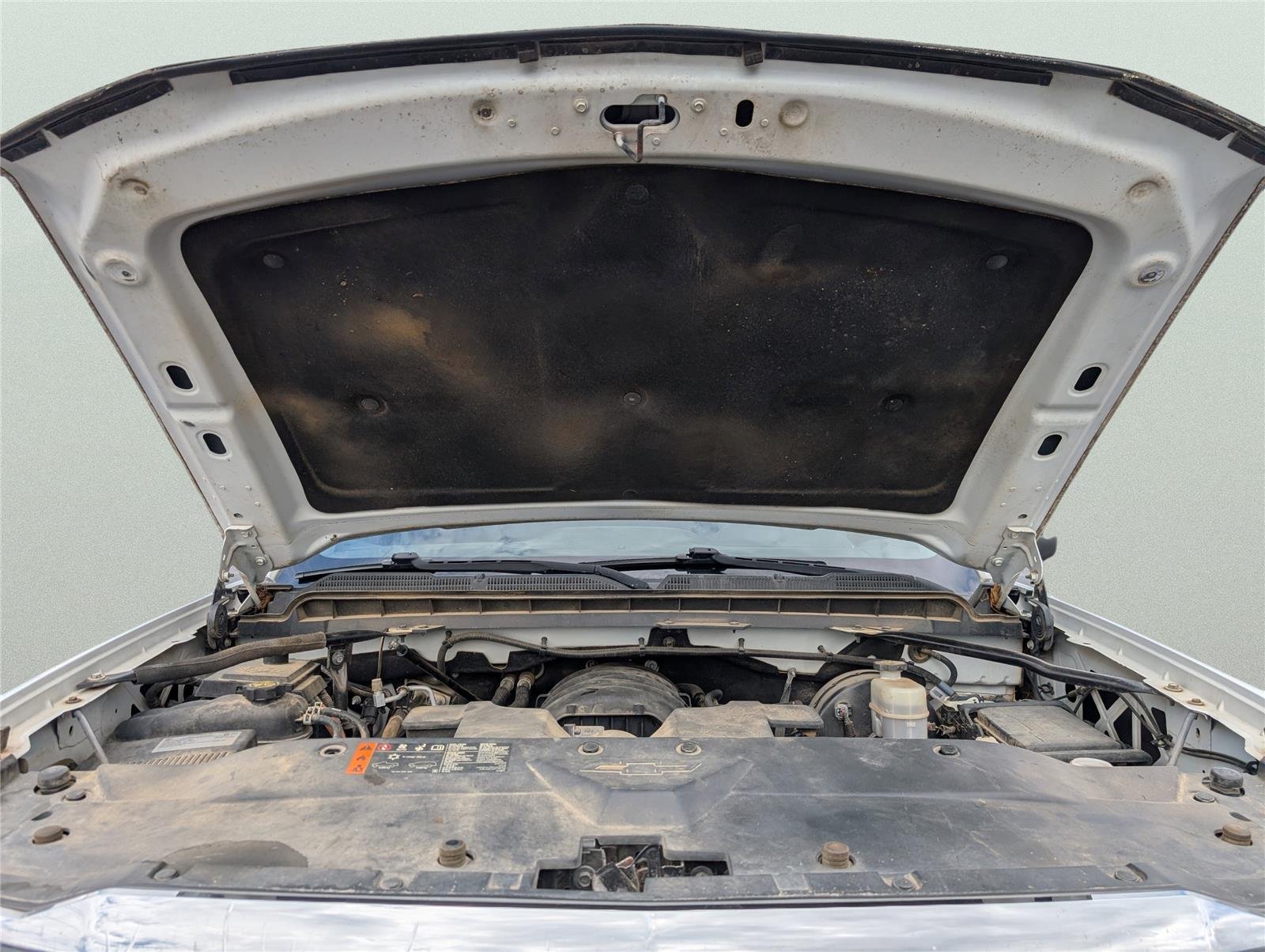 Used 2019 SUMMIT WHITE Chevrolet Work Truck image 31