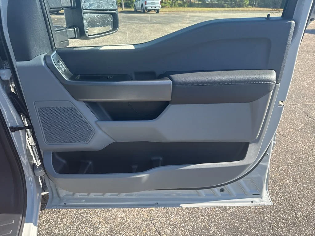 New 2026 Avalanche Ford F-250® XL image 21