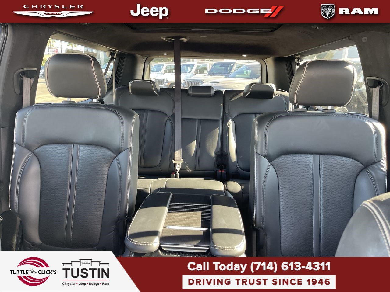Used 2024 Diamond Black Crystal Pearlcoat Jeep Series II image 7