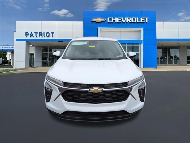 New 2026 Summit White Chevrolet LS image 5