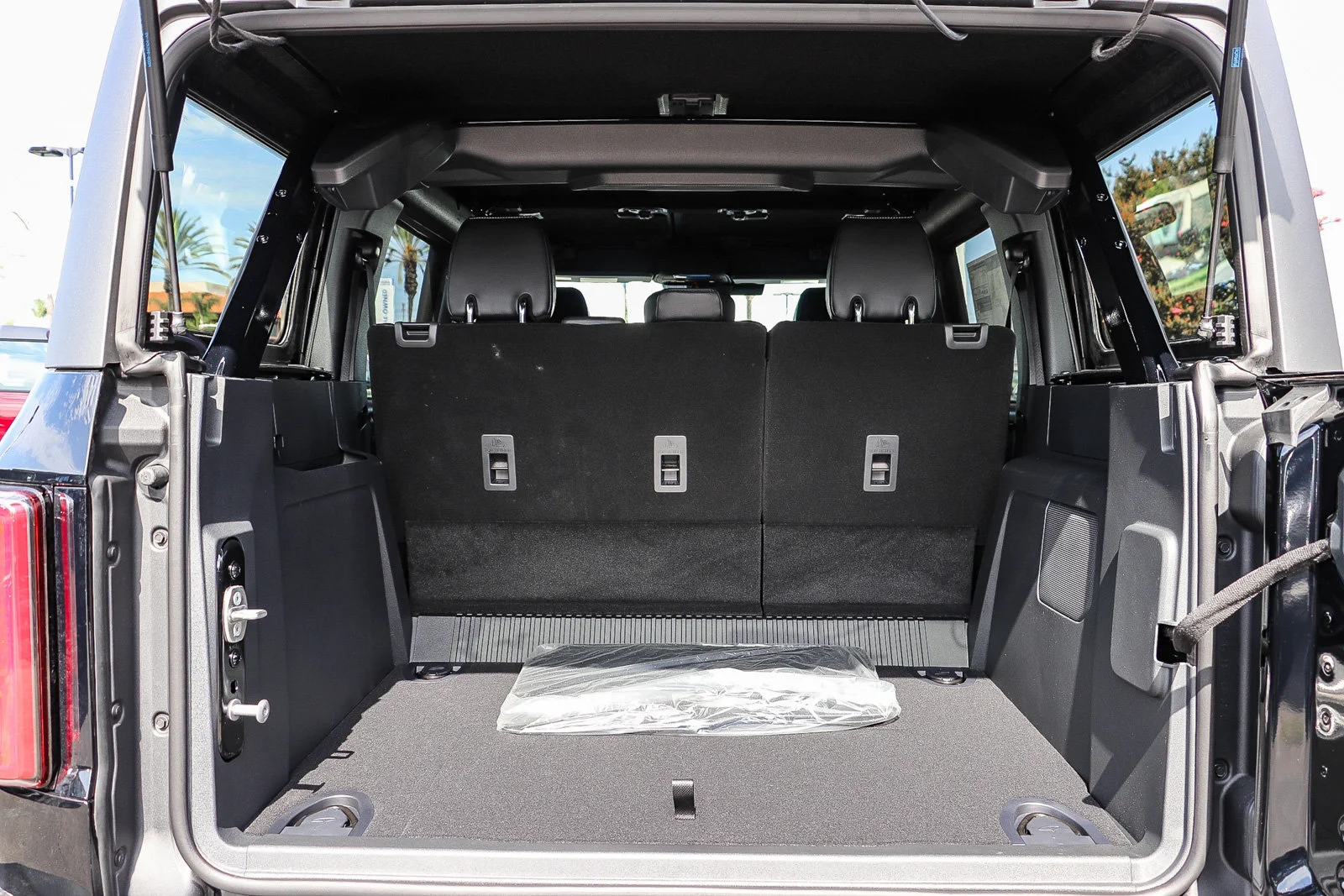 New 2026 Shadow Black Ford Outer Banks® image 13