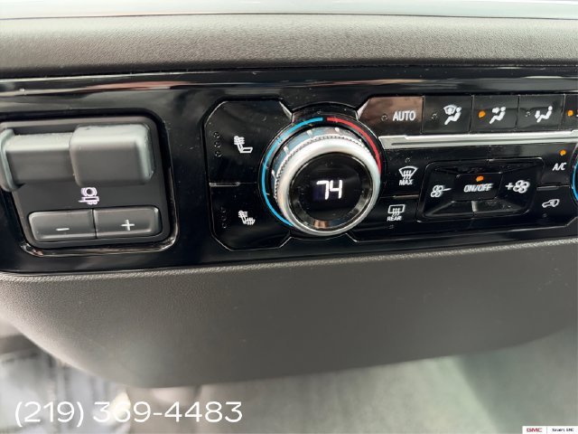 2025 GMC Sierra 1500 SLT - Photo 9