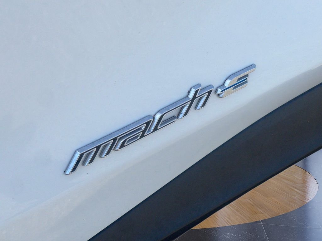 Certified Used 2023 White Metallic Ford Select image 8