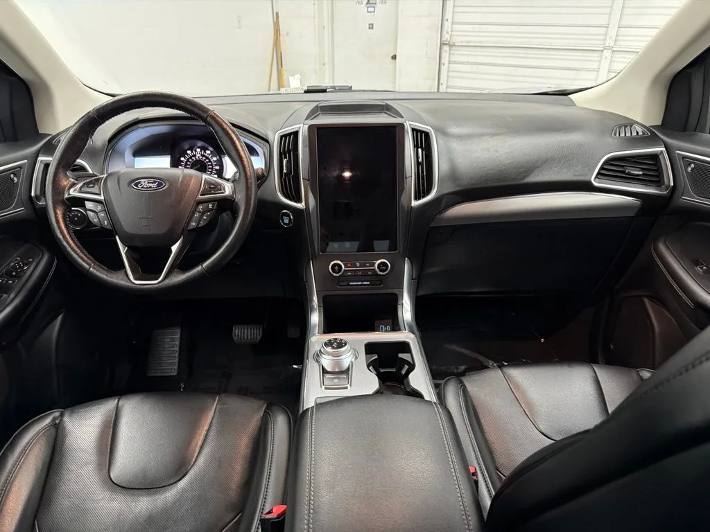 Used 2022 Silver Ford Titanium image 25