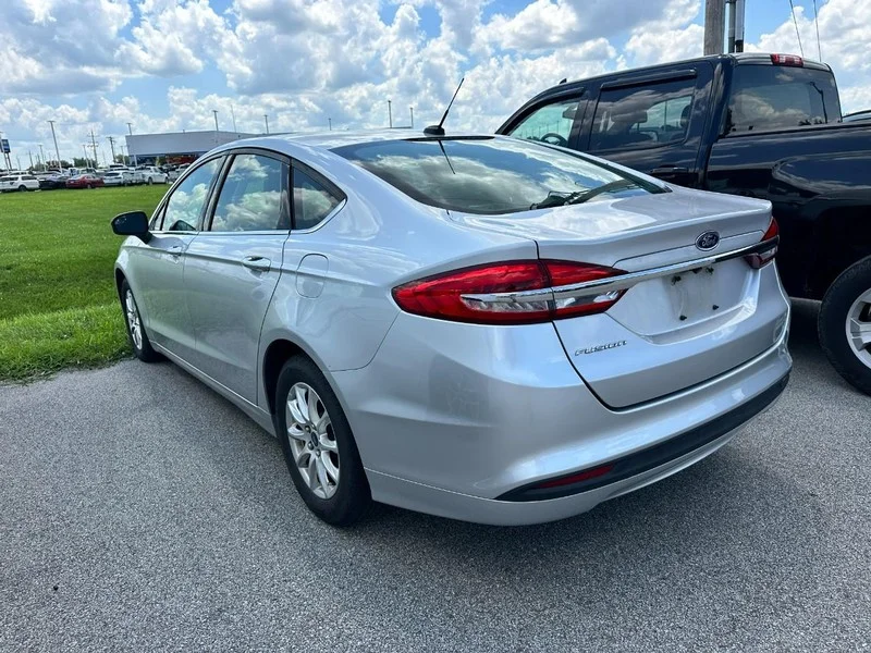 Used 2018 Ingot Silver Metallic Ford S FWD image 4