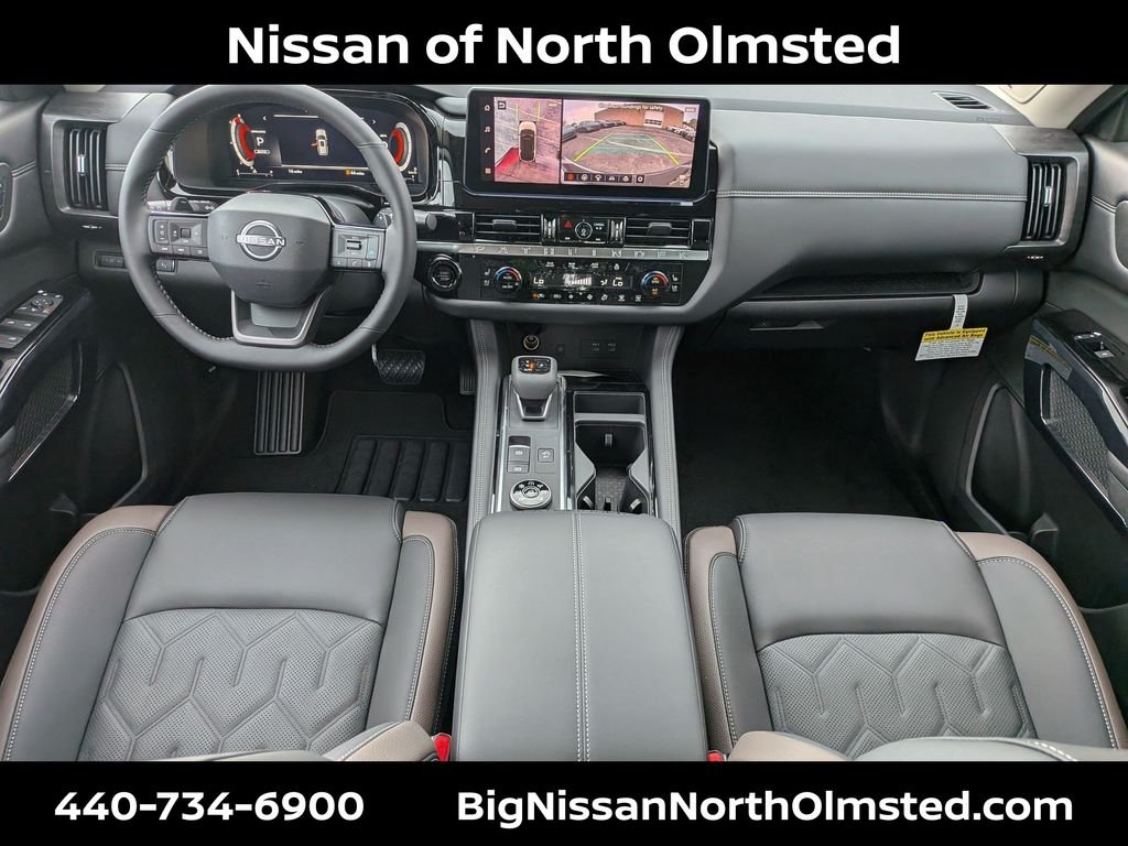 New 2026 Scarlet Ember Tintcoat / Super Black Two-tone Nissan Platinum image 17