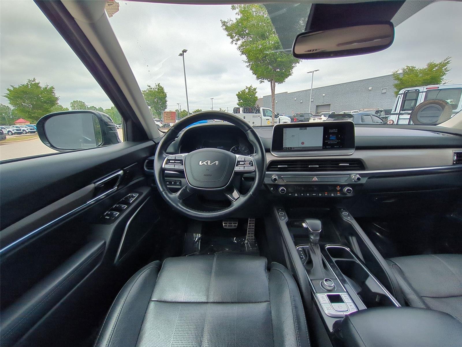 Used 2022 Ebony Black Kia SX image 35