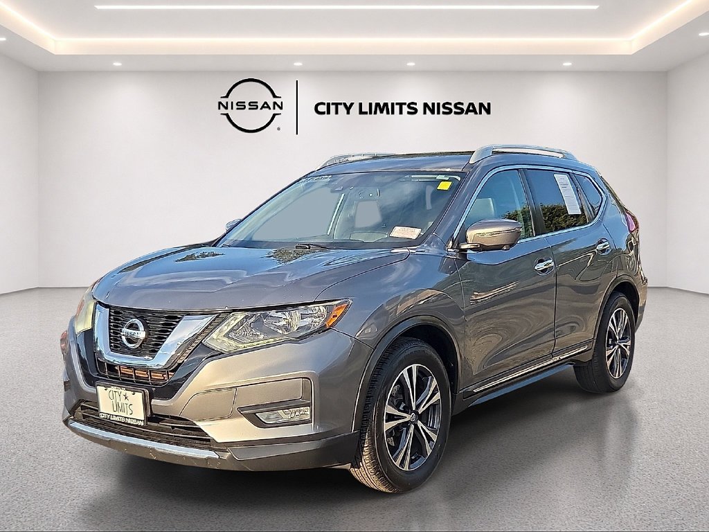 Used 2017 Gray Nissan SL image 2
