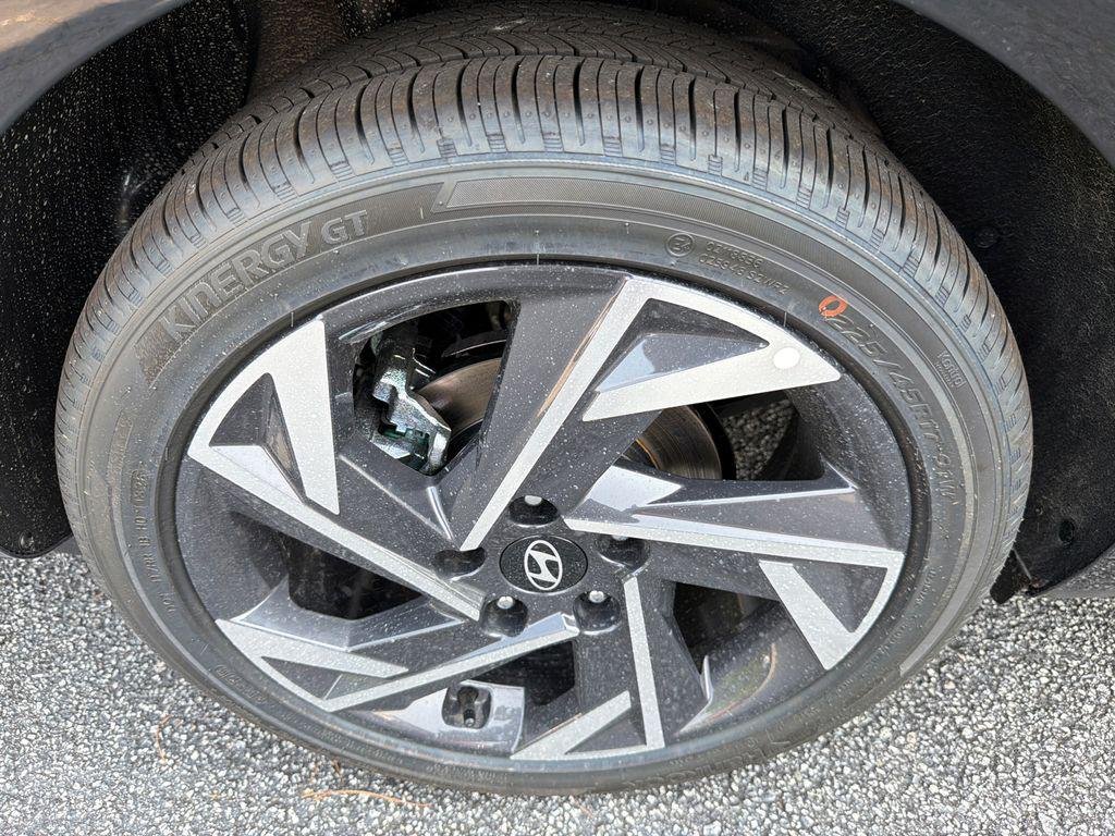 New 2026 Black Hyundai Limited image 17