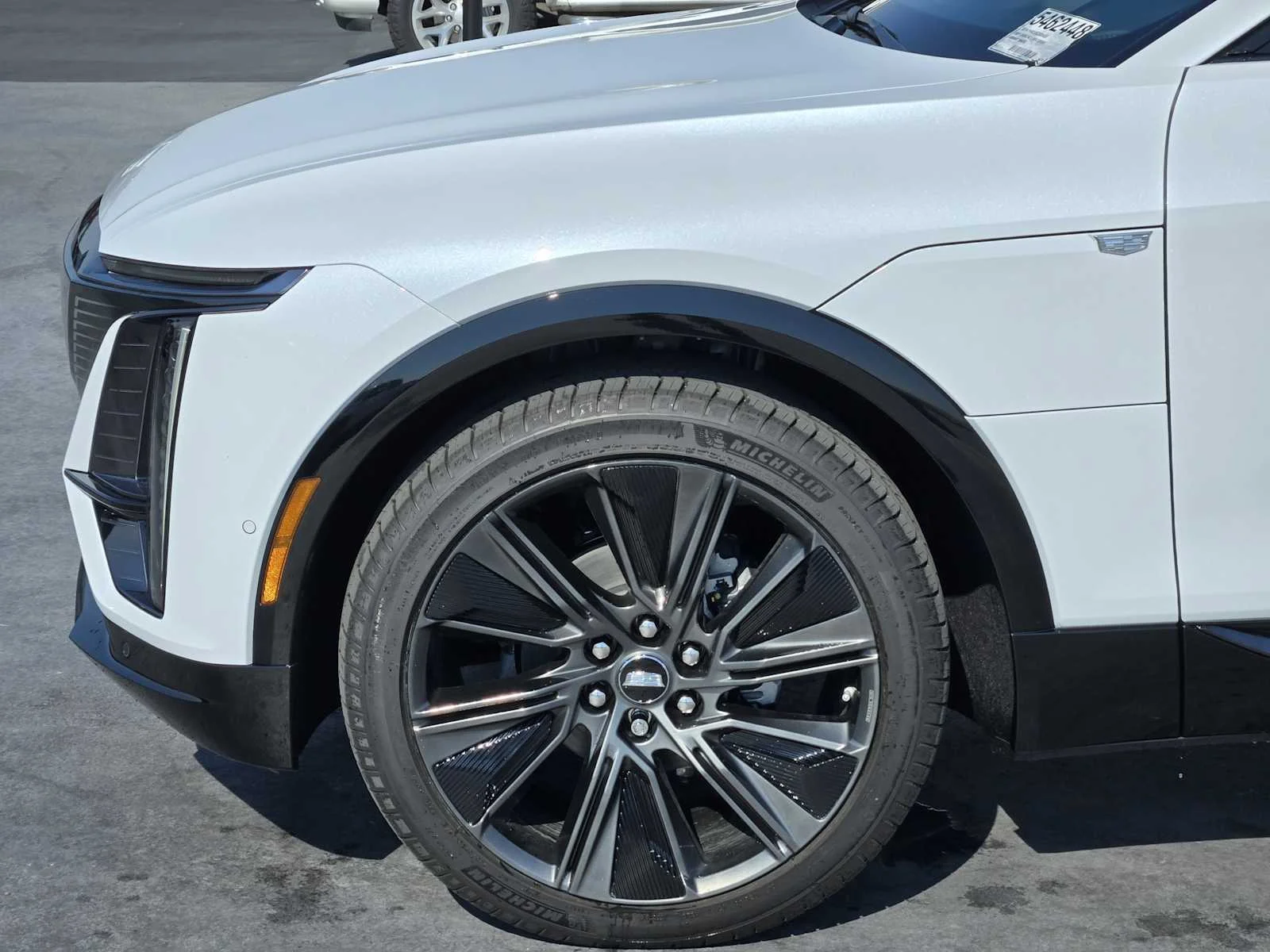 New 2027 Vibrant White Tricoat Cadillac Signature Sport image 6