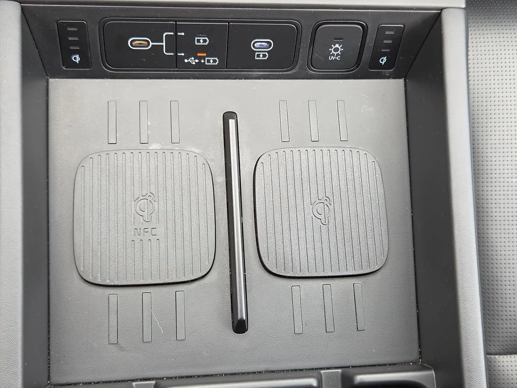 Used 2025 Gray Hyundai Calligraphy image 42
