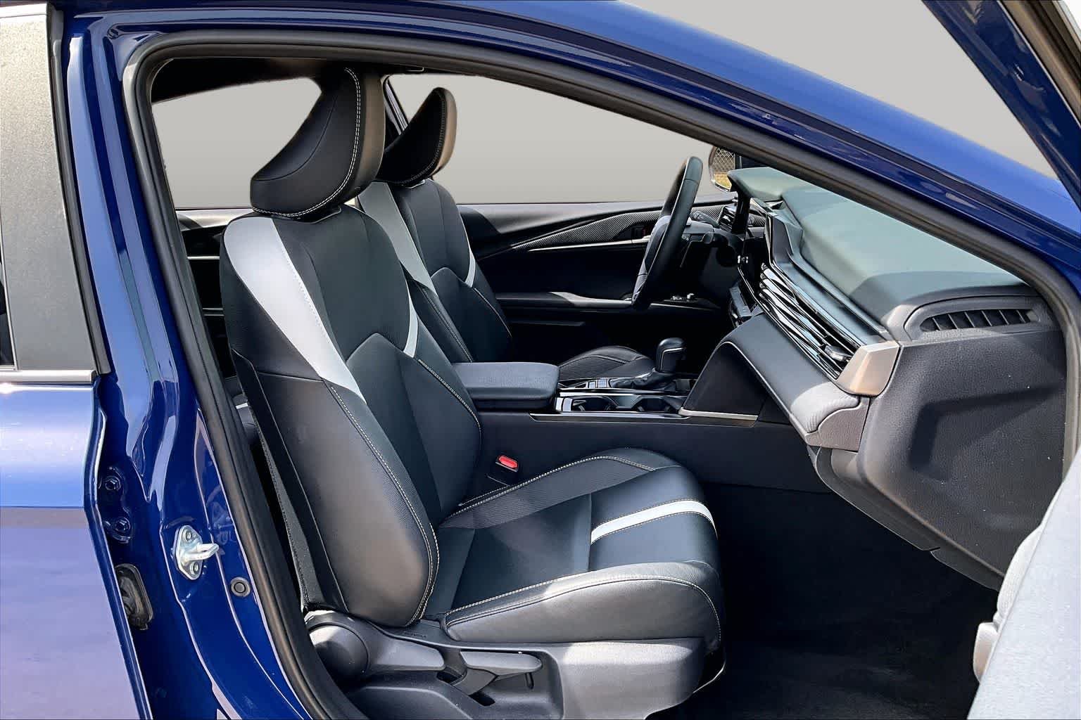 Used 2025 Reservoir Blue Toyota SE image 9