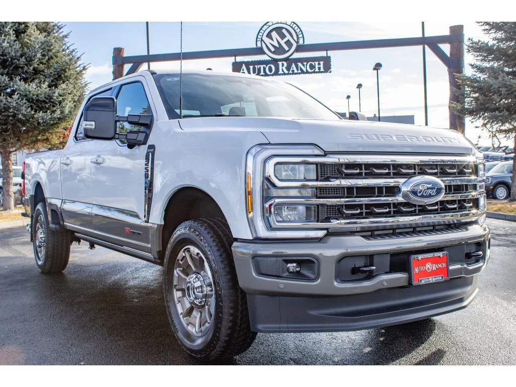 New 2026 Star White Metallic Tri-Coat Ford King Ranch image 2