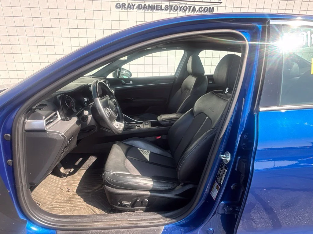 Used 2023 Blue Kia GT-Line image 3