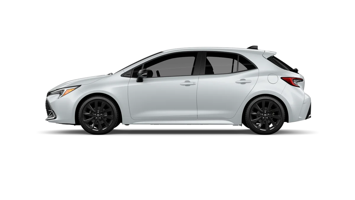 New 2027 Wind Chill Pearl Toyota XSE image 4