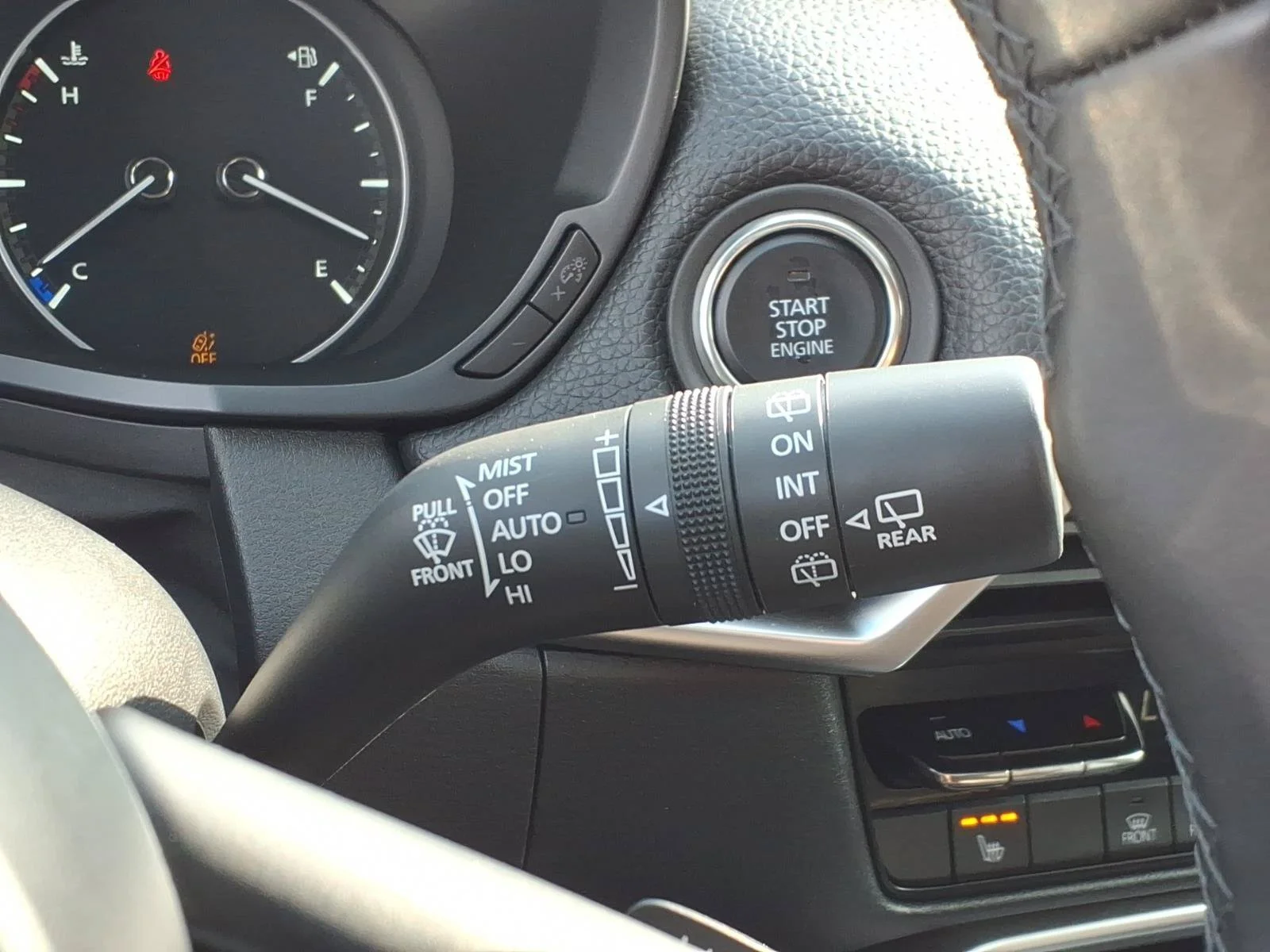 Used 2025 Jet Black Mica Mazda Preferred Package image 30