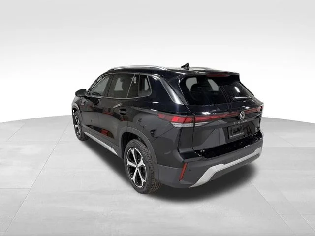 New 2026 Black Volkswagen 2.0T SE image 3