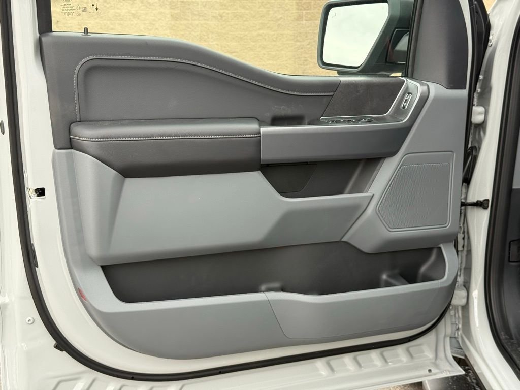 New 2026 Avalanche Ford XLT image 11