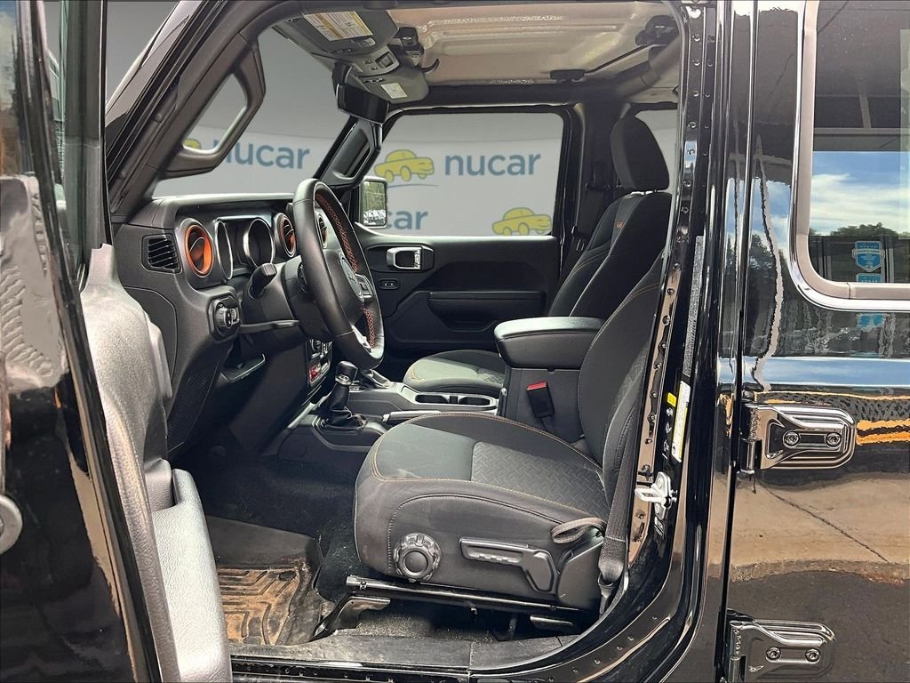 Used 2022 Black Jeep Mojave image 12
