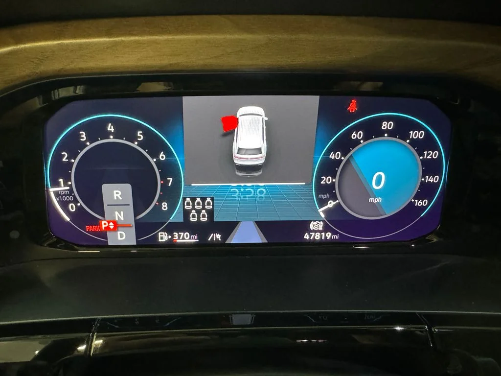 Used 2024 Gray Volkswagen 2.0T SE w/Technology image 19