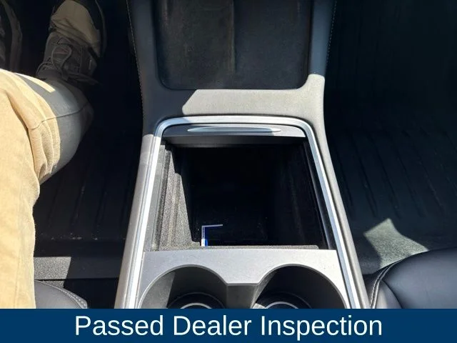 Used 2021  Tesla Long Range image 15