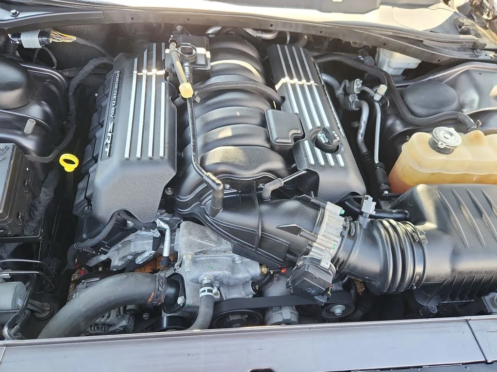 Used 2015 Gray Dodge R/T Scat Pack image 17