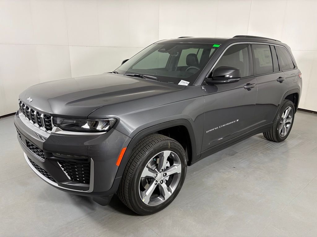 New 2026 Baltic Gray Metallic Clearcoat Jeep Limited image 4